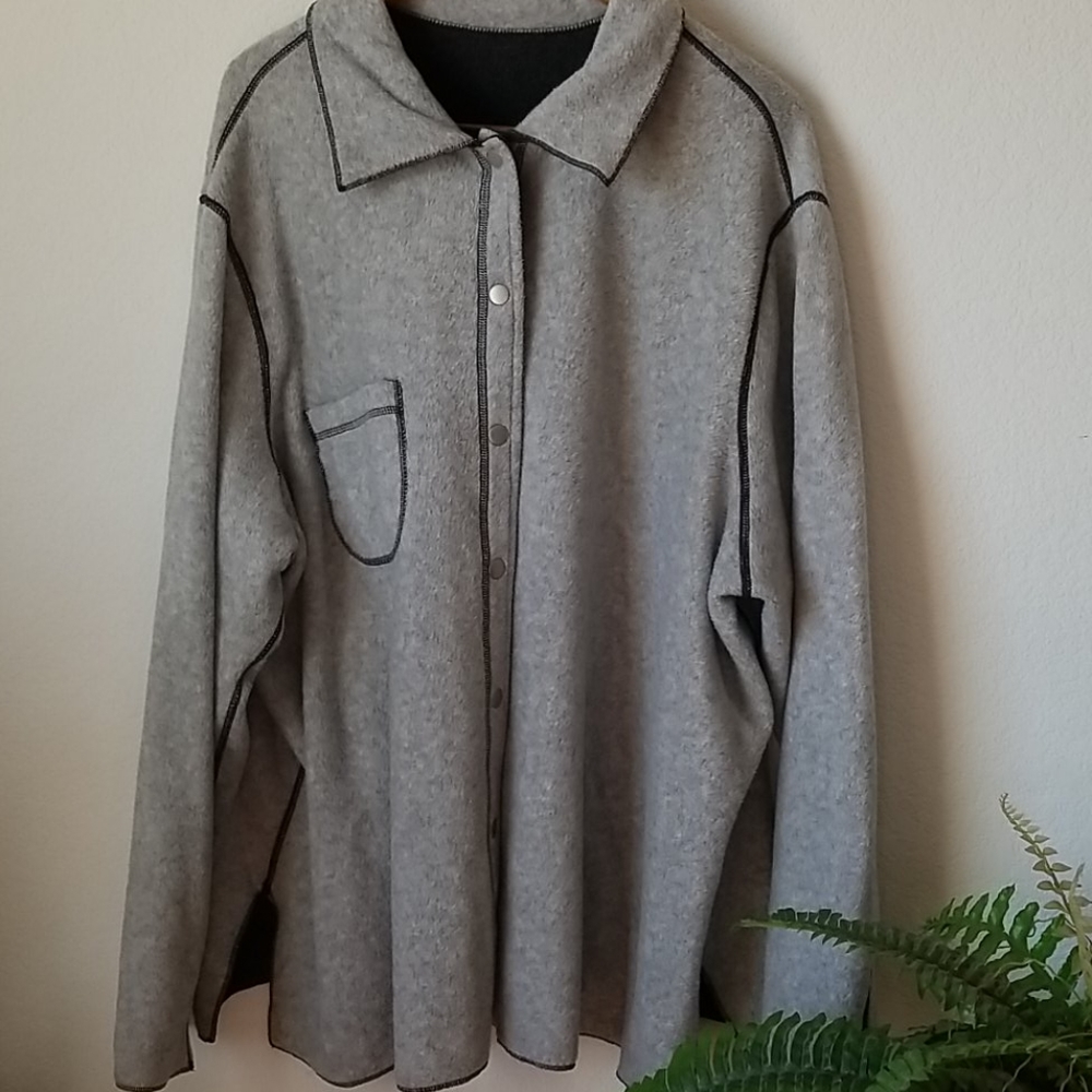 Gray Reversible Snap-Button Top - image 7